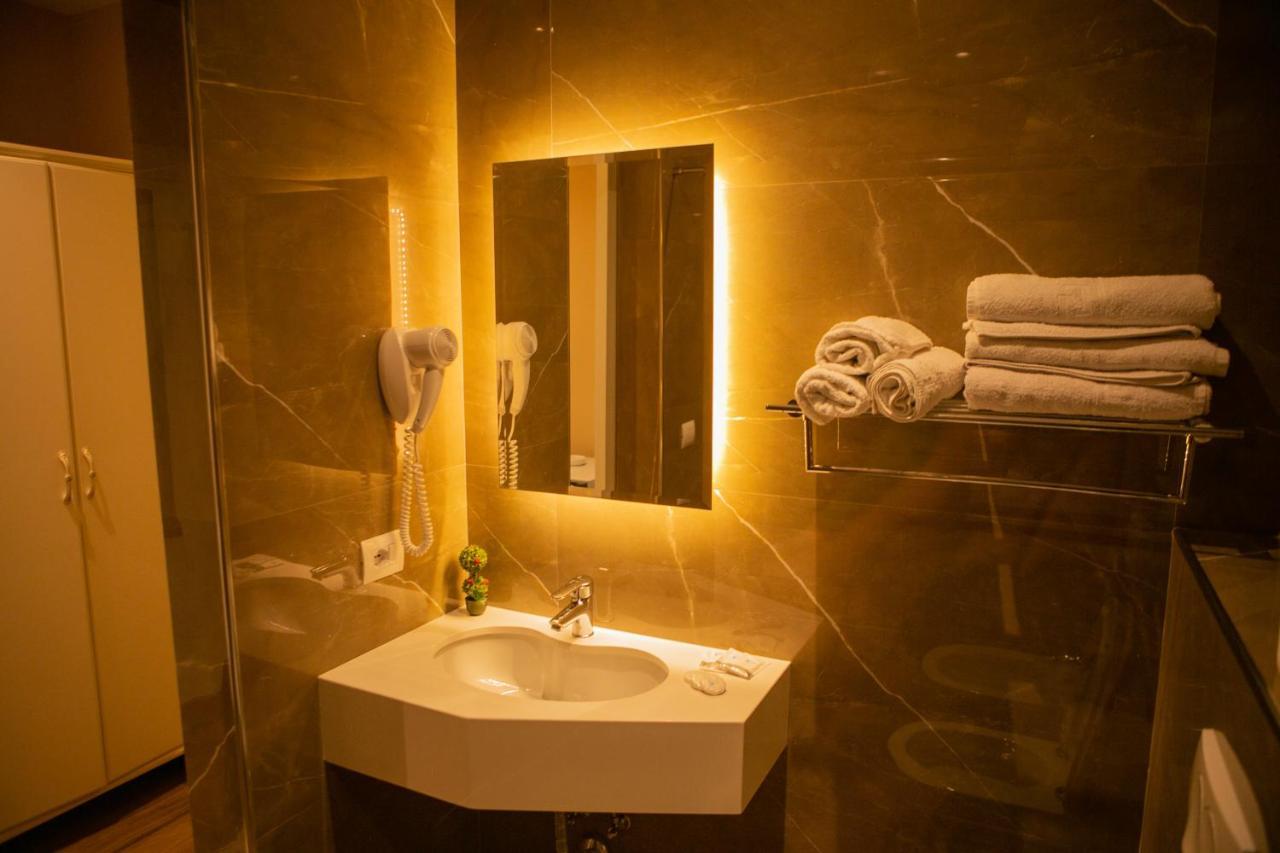 Hotel Vila Mare Δυρράχιο Εξωτερικό φωτογραφία